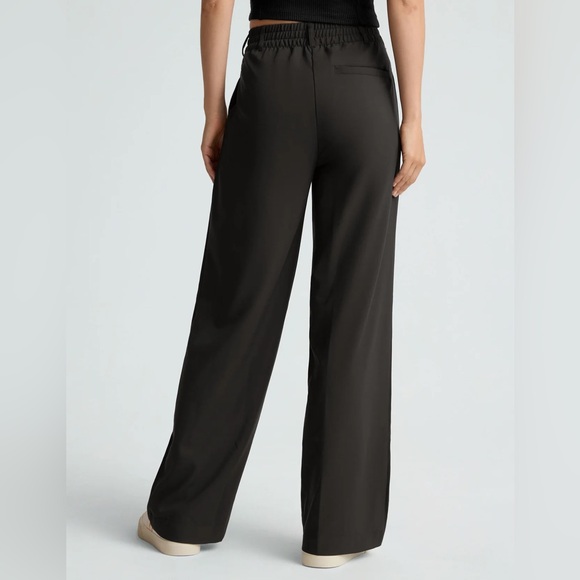 Beyond Yoga Status Wide Leg Trouser - Picture 2 of 7